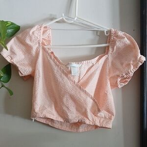 H&M Peach Puff Sleeve Crop Top